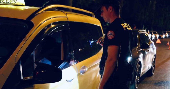 Mersin’de çeşitli suçlara karışan 361 şüpheli tutuklandı, 134 silah ele geçirildi