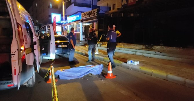 Antalya’da otomobilin çarptığı yaya hayatını kaybetti