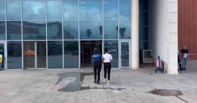 Hatay’da hapis cezasıyla aranan 2 şahıs yakalandı