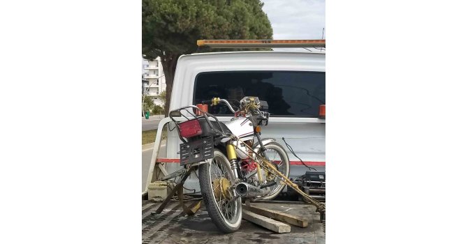 Ehliyetsiz ve plakasız motosiklet kullanan sürücüye 52 bin TL ceza