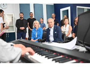 Kepez Belediyesi’nden Şehit Celal Özcan Anadolu Lisesi’ne müzik sınıfı