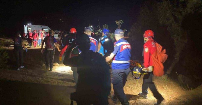 Alanya’da mağarada mahsur kalan 2 çocuk kurtarıldı