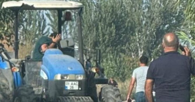 Traktöre arkadan çarpan motosiklet sürücüsü hayatını kaybetti