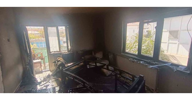 Elbistan’da ikamet yangını