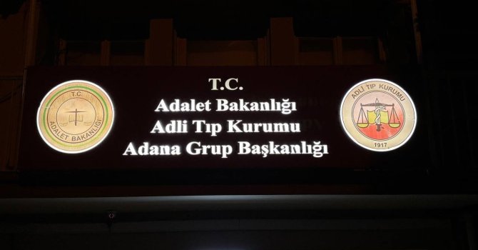 Cadde ortasında bıçaklı kavga: 1 ölü