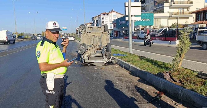 Tırla çarpışan araç havada takla atıp ters döndü, sürücü hafif yaralandı
