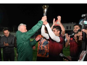 Isparta Belediyesi Kurumlararası Başkanlık Kupası’nı Emniyet Müdürlüğü kazandı