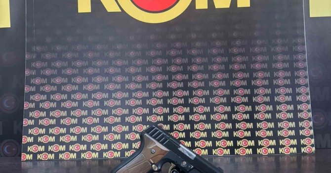 Antalya’da çok sayıda kaçak ürün ele geçirildi