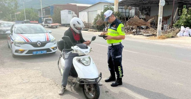Antalya’da jandarmadan şok motosiklet denetimi