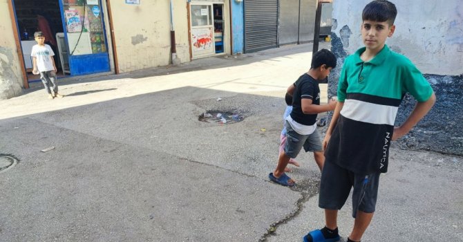 Sahte polis tarafından vurulmaktan son anda kurtulan çocuk o anları anlattı