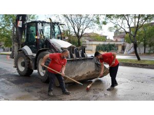 Kahramanmaraş’ta yağış sonrası temizlik