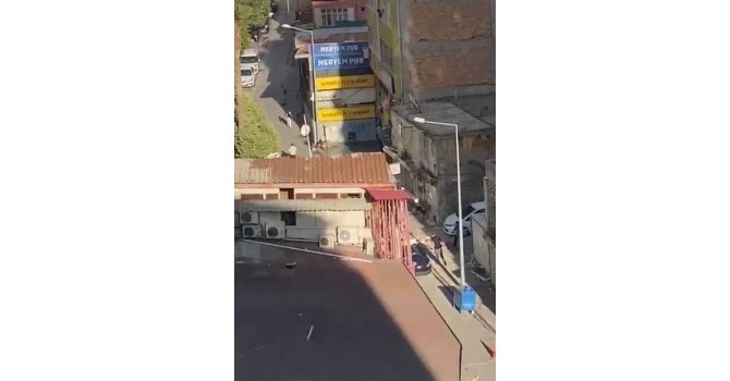 Pompalı tüfekle havaya ateş açıp kaçtı