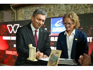 Avrupa’nın en iyi kürekçileri Antalya’da yarışıyor