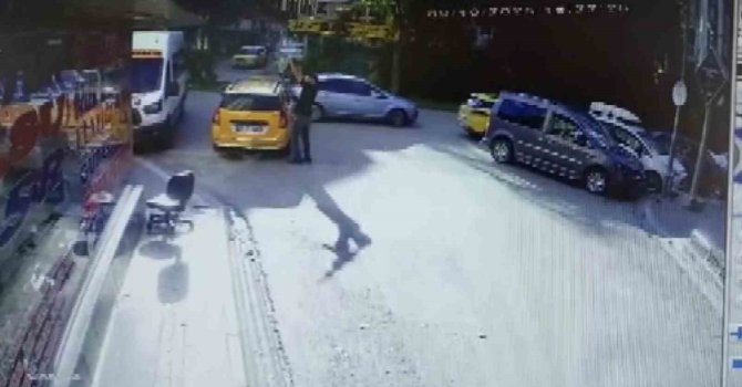 Adana’da kafeye otomatik tüfekle saldırı kamerada