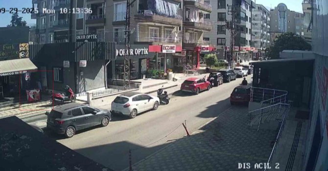 Alışveriş yaparcasına 7 bin TL’lik dondurma çalan hırsız yakalandı