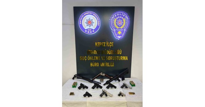 Antalya’da Şafak 07 Huzur-6 operasyonu: 30 adrese eş zamanlı baskın