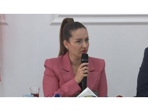 Antalya Büyükşehir Belediye Başkanvekili Özdemir: "Muhittin Başkan günden güne kilo veriyor, bağışıklığı düşüyor"