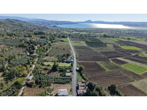 Kahramanmaraş Büyükşehir’den Andırın ve Pazarcık ilçelerine yol yatırımları