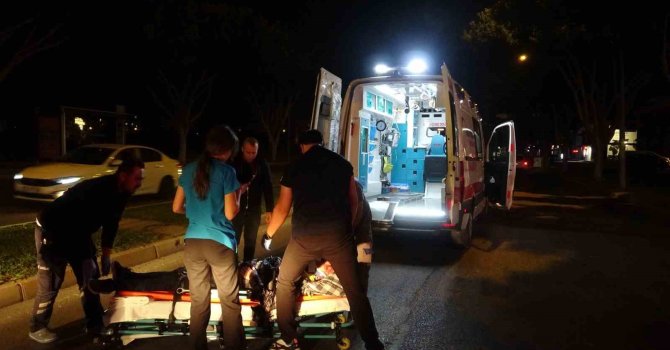 Antalya’da halk otobüsünün çarptığı yaya yaralandı