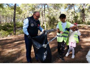 "Takipçim Kadar Çöp Topluyorum": Aras ve minik doğa müfettişleri görevde