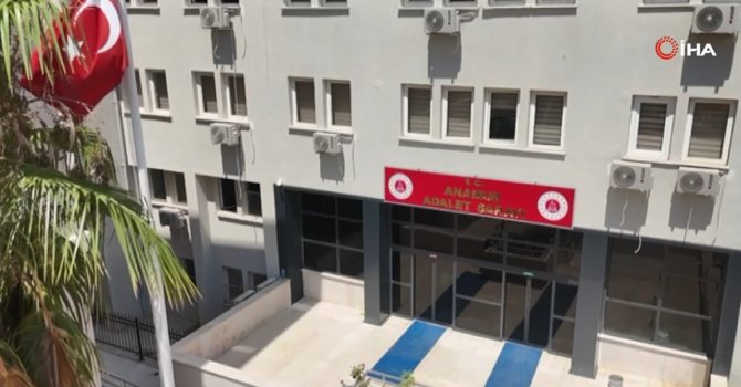 Kuyumcuyu ’FETÖ’ ile korkutup 10 milyon TL dolandıran şüpheli tutuklandı