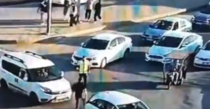 Trafikte polise sopayla saldıran şahıs tutuklandı