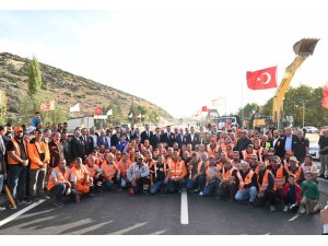 Ulaştırma ve Altyapı Bakanı Uraloğlu: "Tarım, ticaret ve turizme can suyu olacak"