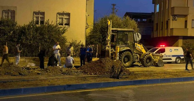 Mersin’de internet çalışması için yapılan kazı doğalgaz borusuna zarar verdi: 2 yaralı