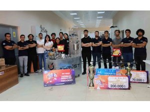 Şampiyon öğrencilerin yeni hedefi: "Uzaya çıkmak"