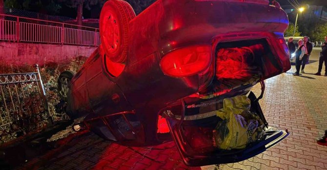 Burdur’da otomobil takla attı, dereye düşmekten son anda kurtuldu