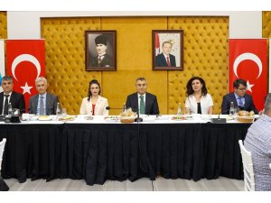 Vali Toros: "Muhtarlık, millet iradesinin tecellisidir"