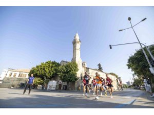 Uluslararası Tarsus Yarı Maratonu’nda Türk sporcular damga vurdu