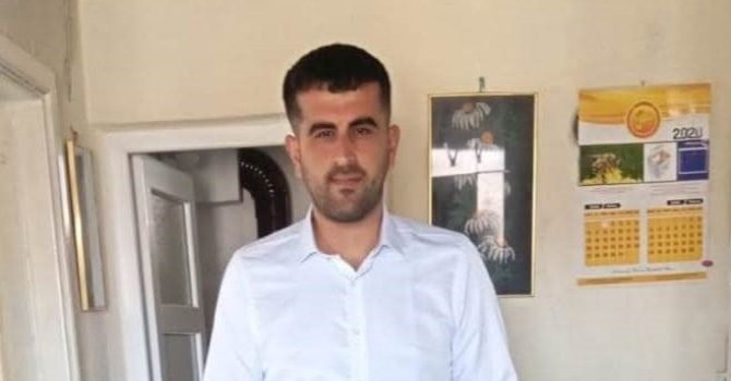 Mersin’de otomobil bariyerlere çarptı: 1 ölü, 2 yaralı