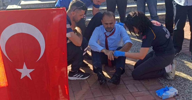 Muhtarlar Günü’nde kürsüde konuşan muhtar baygınlık geçirdi