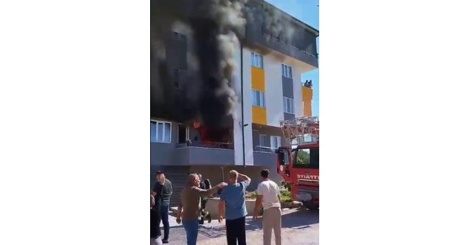 Mersin’de ev yangını korkuttu