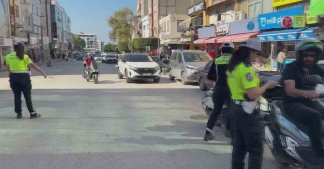 Hatay’da motosiklet sürücüleri denetlendi