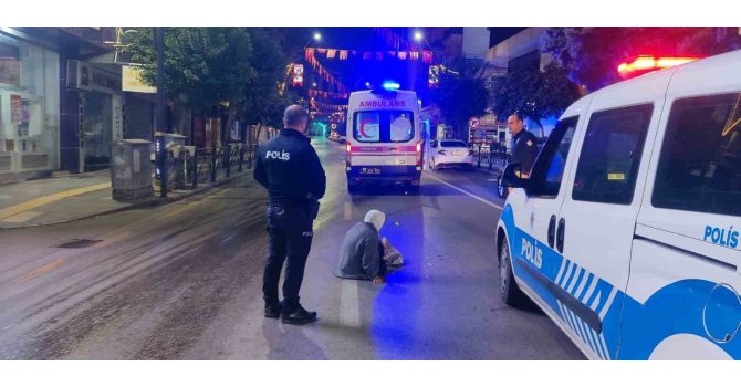 Yaşlı kadına otomobille çarpıp olay yerinden kaçan sürücü kayıplara karıştı