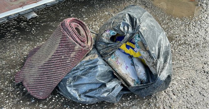 Hatay’da şiddetli yağış: Araçlarında mahsur kalan 25 kişi kurtarıldı