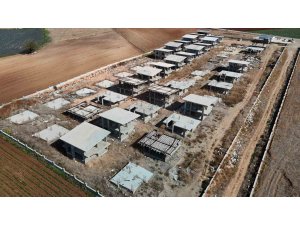 Adana’da ev hayali kuran vatandaşlar mağdur oldu