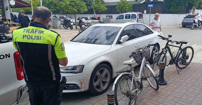 "Araçta kan var" ihbarı polisi alarma geçirdi: Gerçek çok farklı çıktı