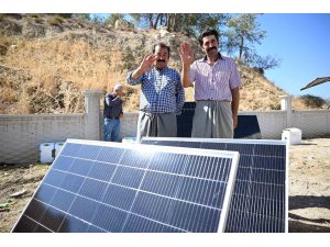 Mersin’de üreticiye güneş paneli, sıvı gübre ve nergis soğanı desteği
