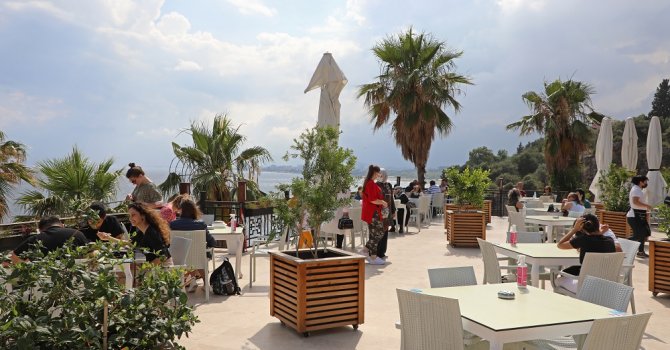 Atatürk Parkı EKDAĞ Sosyal Tesisi’nde lezzet keyfi