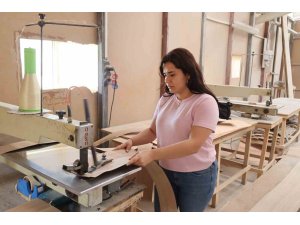 Hatay Büyükşehir Belediyesi, geleceğin mobilyacıların yetiştiriyor