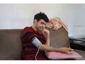 3 yıl sonra duş alıp, tıraş olan Barış’ın anksiyete ve depresyon sorunu olduğu ortaya çıktı