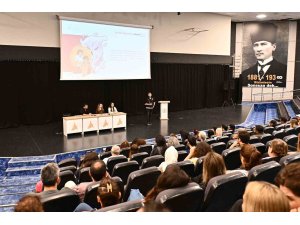 Muratpaşa Belediyesi’nden madde bağımlılığını önleme konferansı