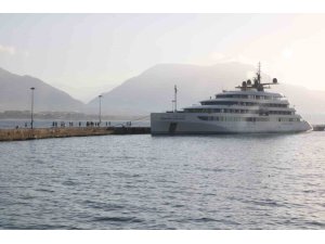 91 turist 74 mürettebatlı lüks gemi Alanya’ya ulaştı