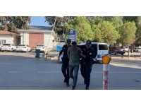 Karşılıksız çekle dolandırıcılıktan 31 yıl hapis alan şahıs yakalandı