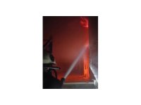 Antakya’da binanın çatısı alevlere teslim oldu