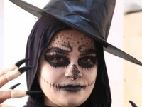 Antalya’da görenleri ‘korkutan’ makyaj