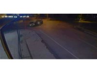 Cip ile otomobil kafa kafaya çarpıştı: 3 yaralı